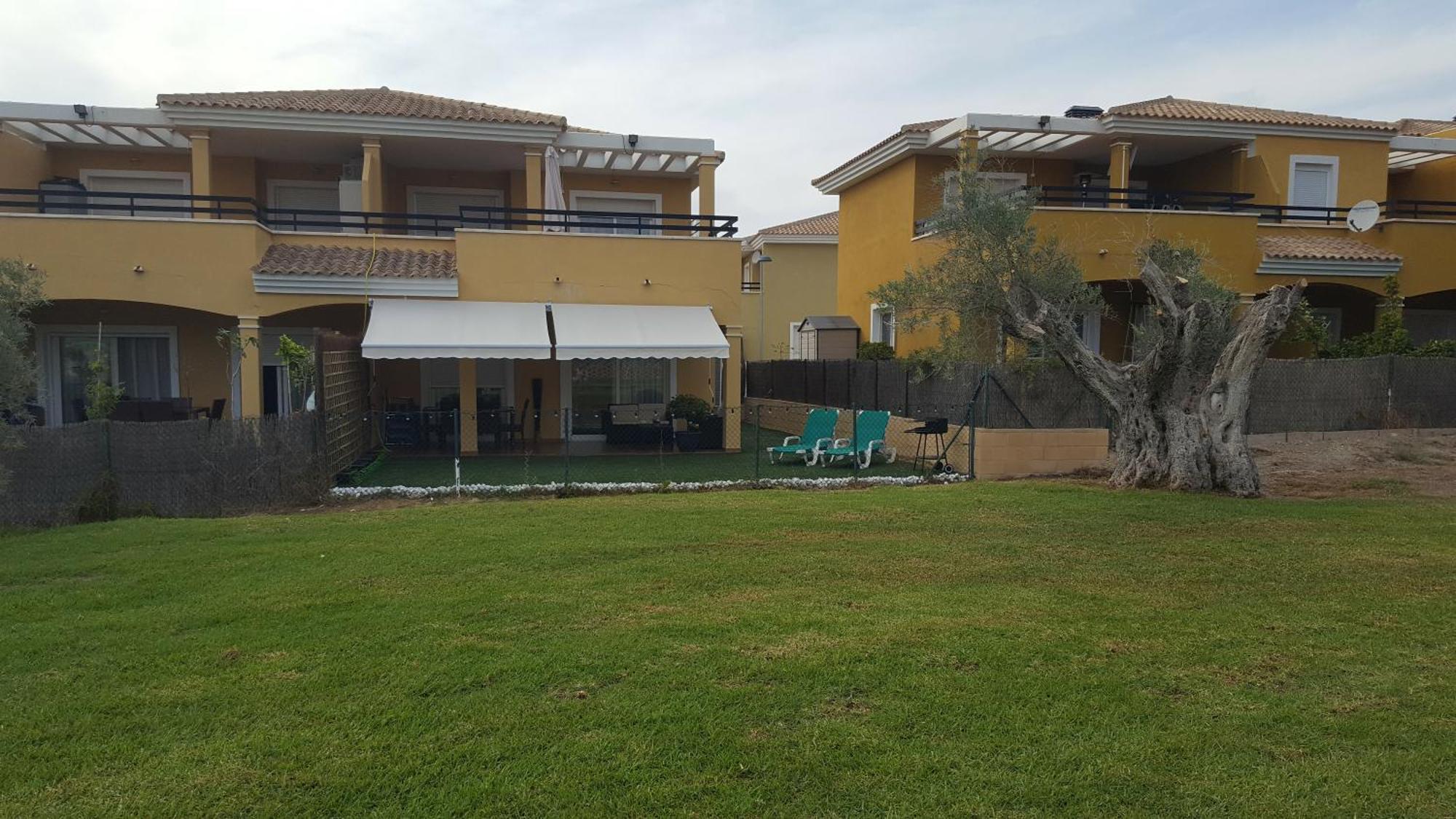 Chalet Bonalba Golf Alicante Eksteriør billede